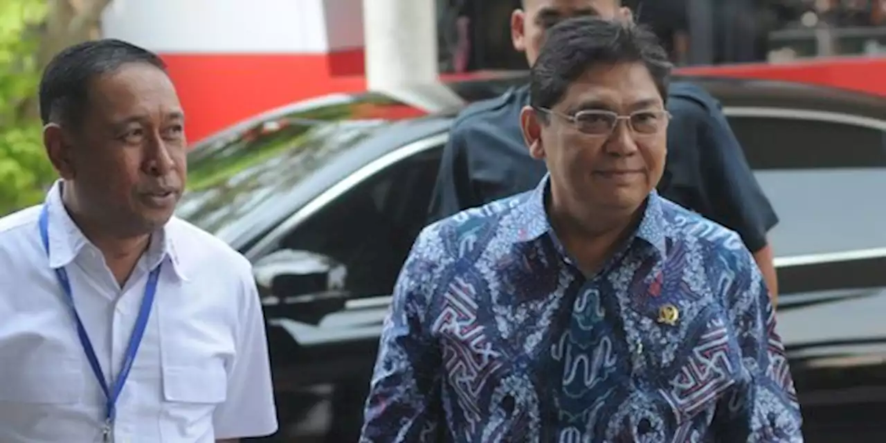 Kasus Suap Rektor Unila, Politikus PDIP Utut Adianto Penuhi Panggilan KPK | merdeka.com