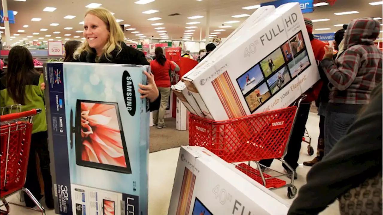 Clouds of Inflation Hang Over Shoppers Heading Into Black Friday