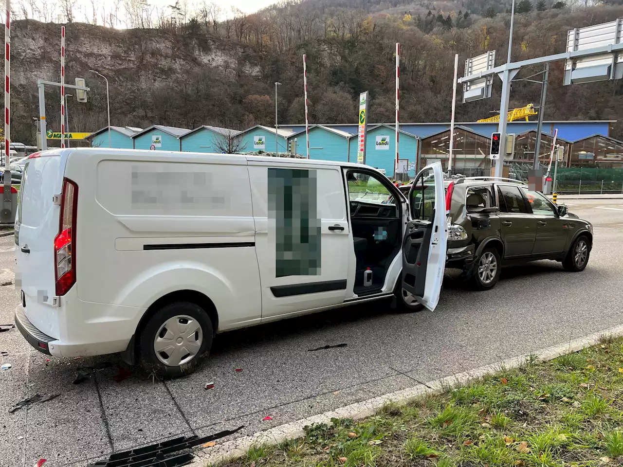 Oensingen SO: Auffahrkollision führt zu Verkehrsbehinderungen – zwei Verletzte