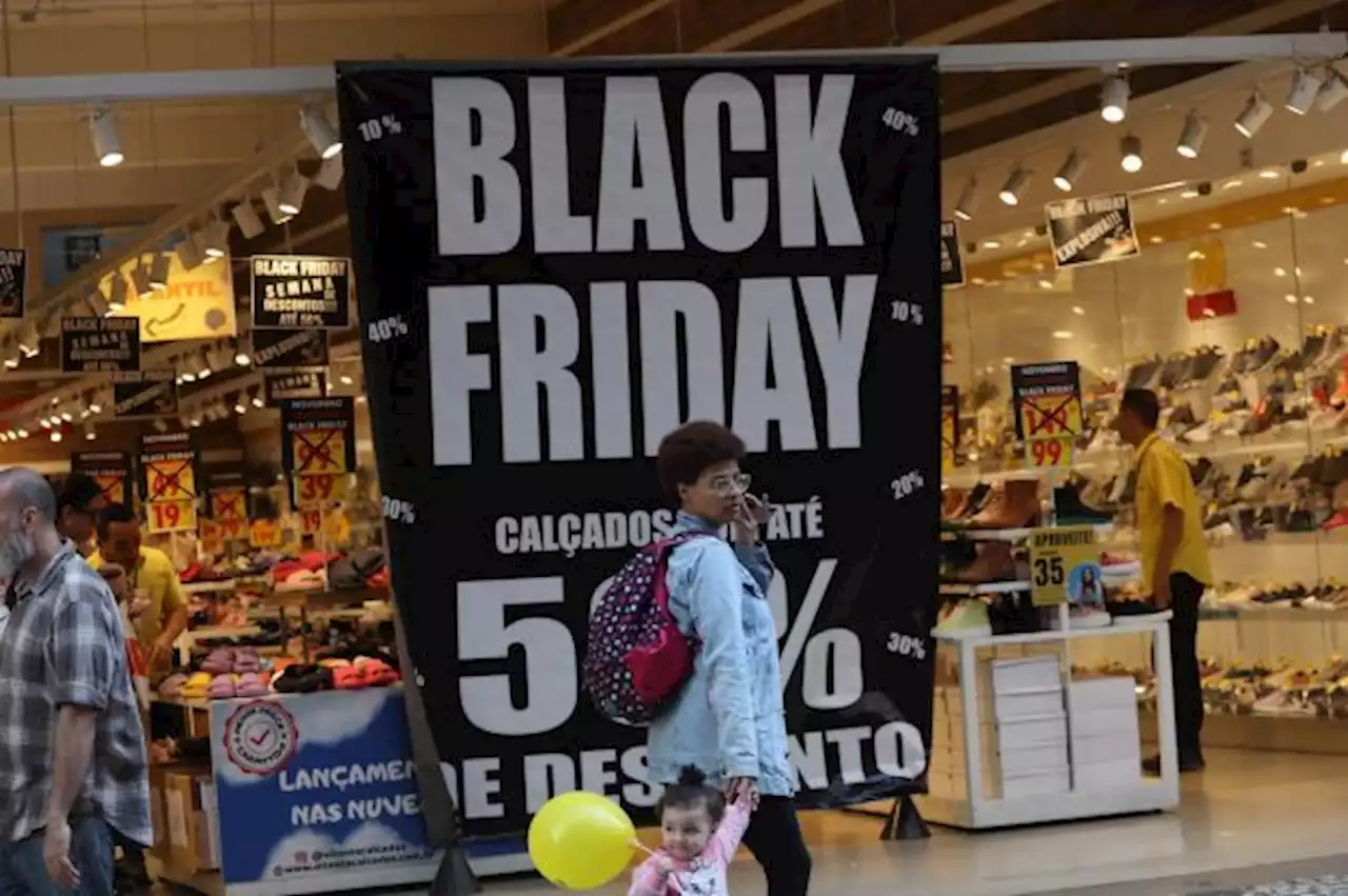 Em meio à Copa, comércio estima venda recorde nesta Black Friday