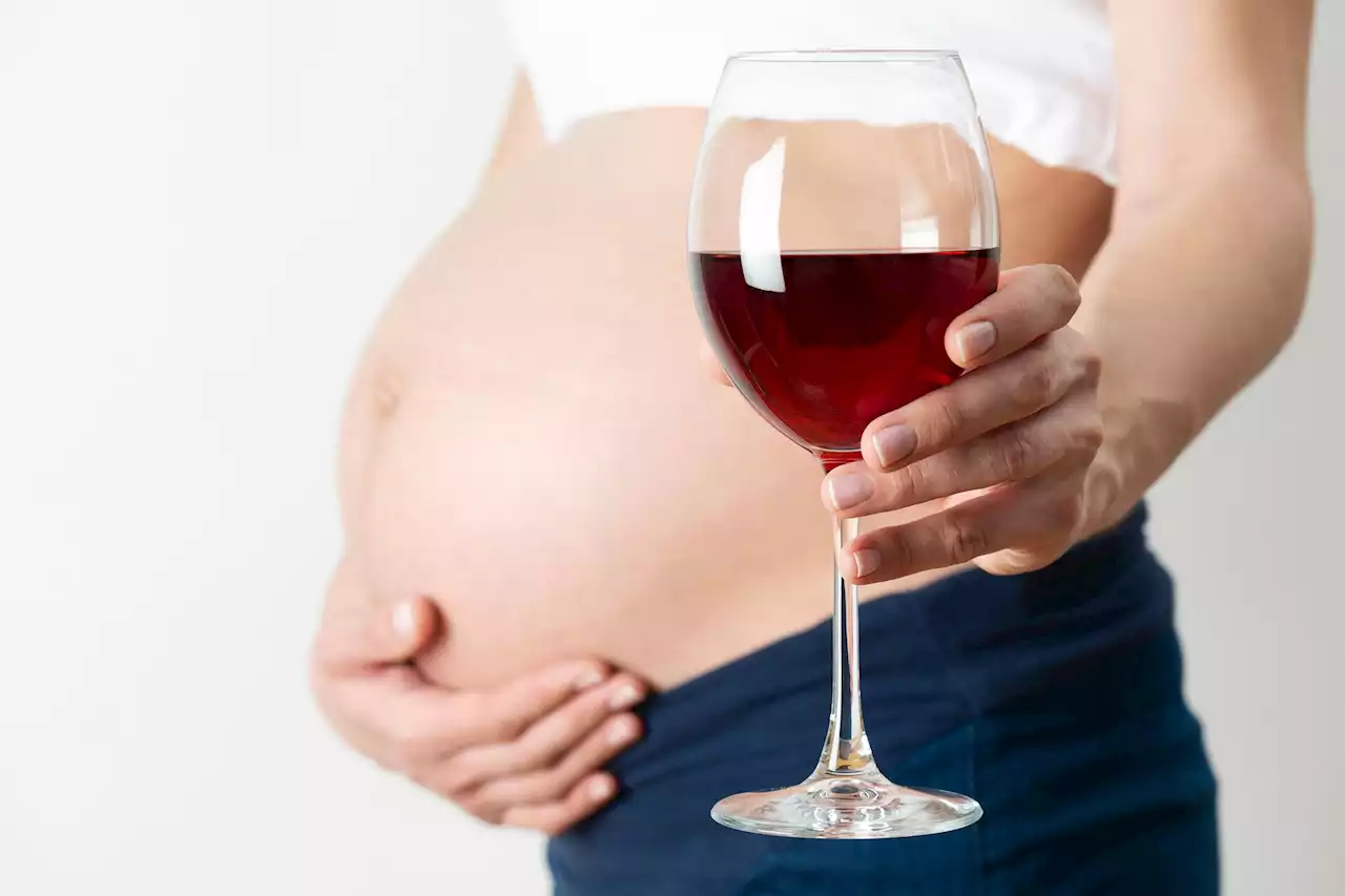 Drinking Even Low Amounts of Alcohol During Pregnancy Changes Baby’s Brain Structure