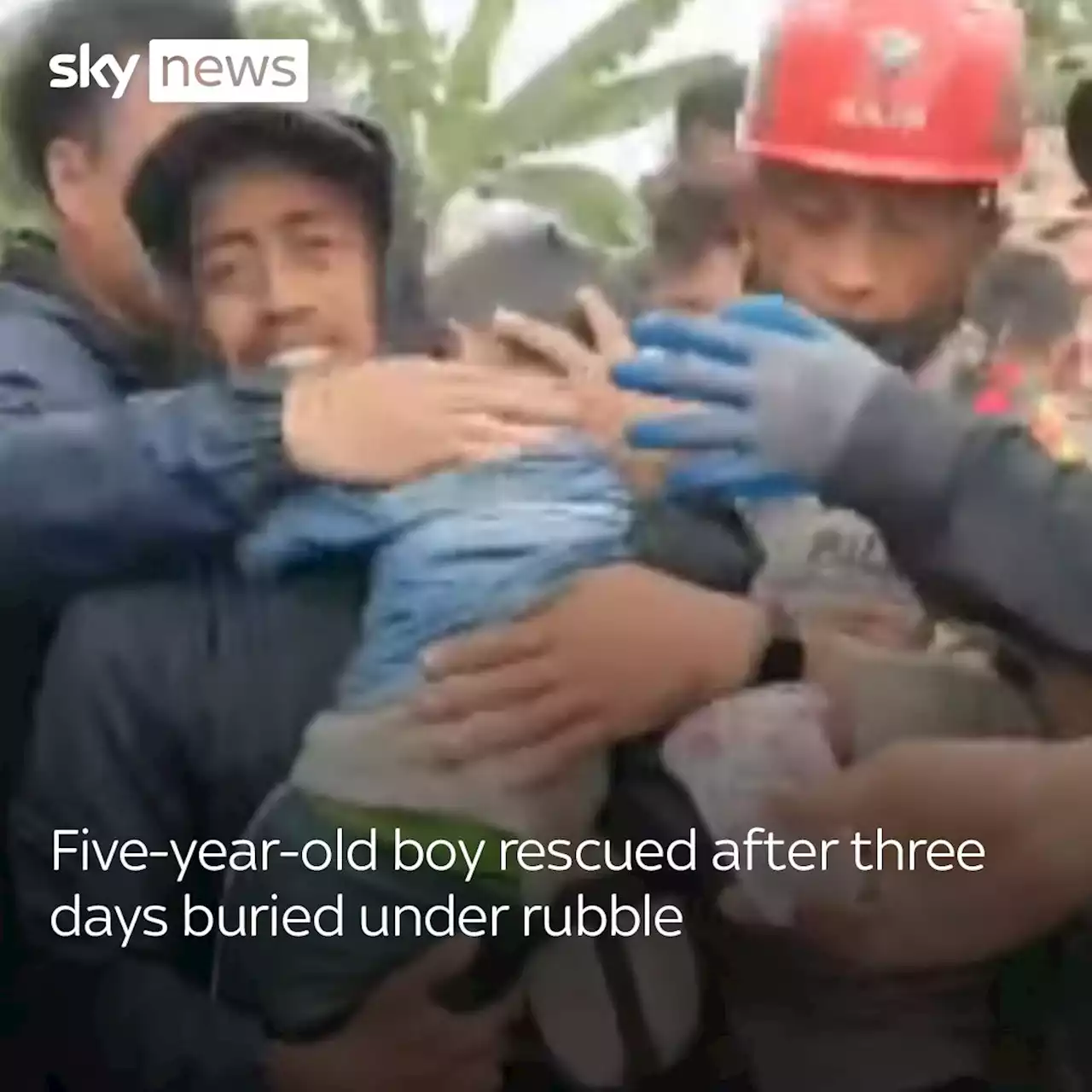 Indonesia: Five-year-old boy rescued after three days trapped under rubble of quake-hit building