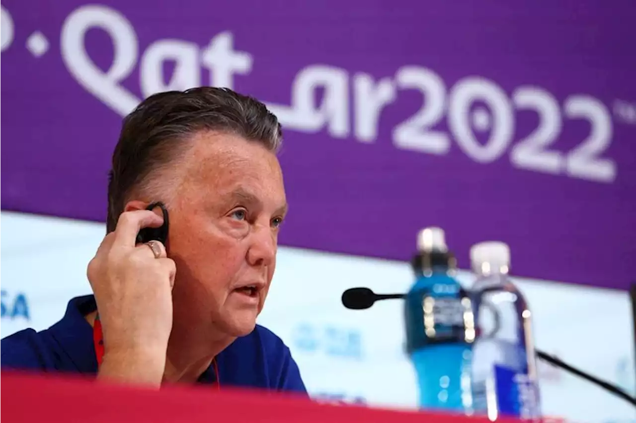 Soccer-Time to focus on World Cup says Van Gaal