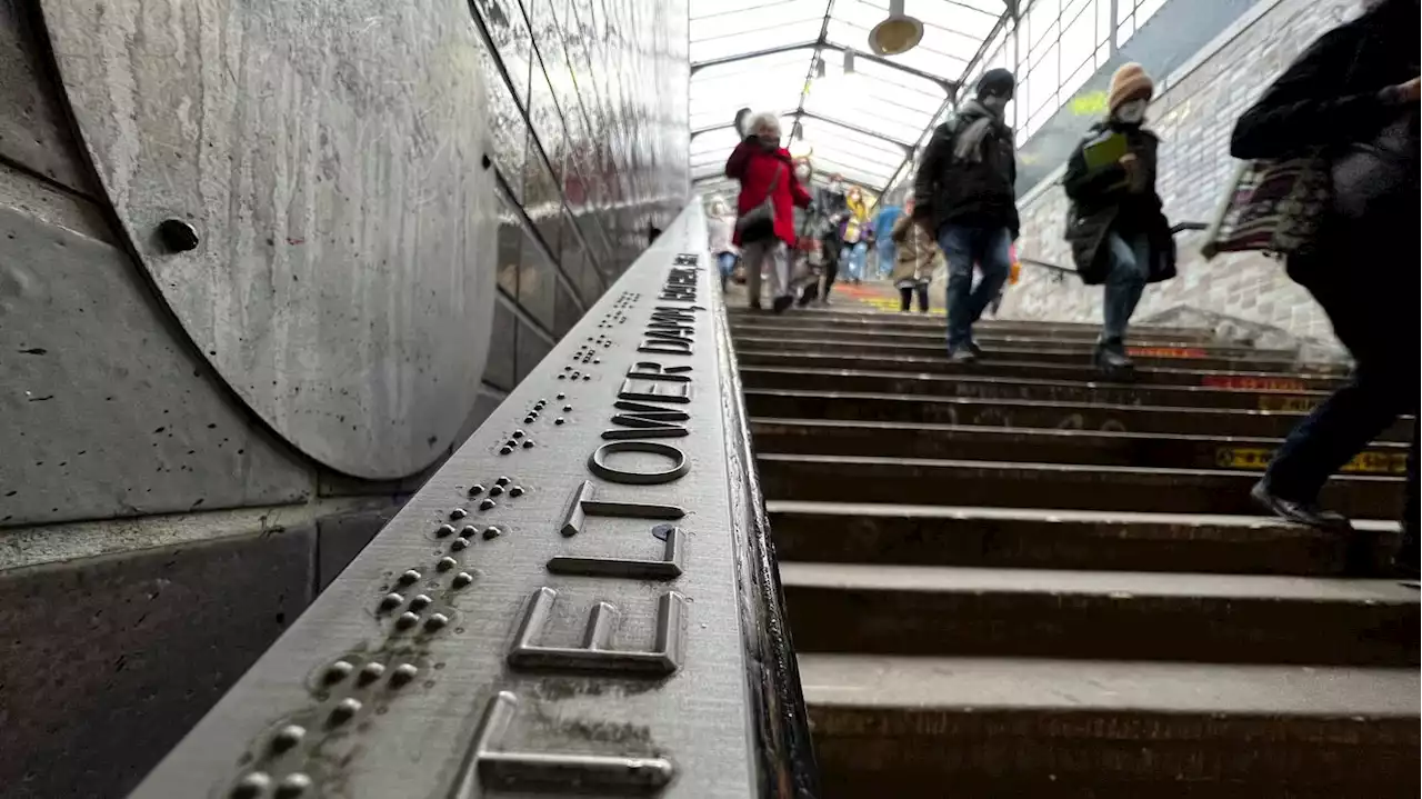 „Macht mehr Druck“, bittet das Bezirksamt: Neuer Zugang zum S-Bahnhof Zehlendorf in Berlin