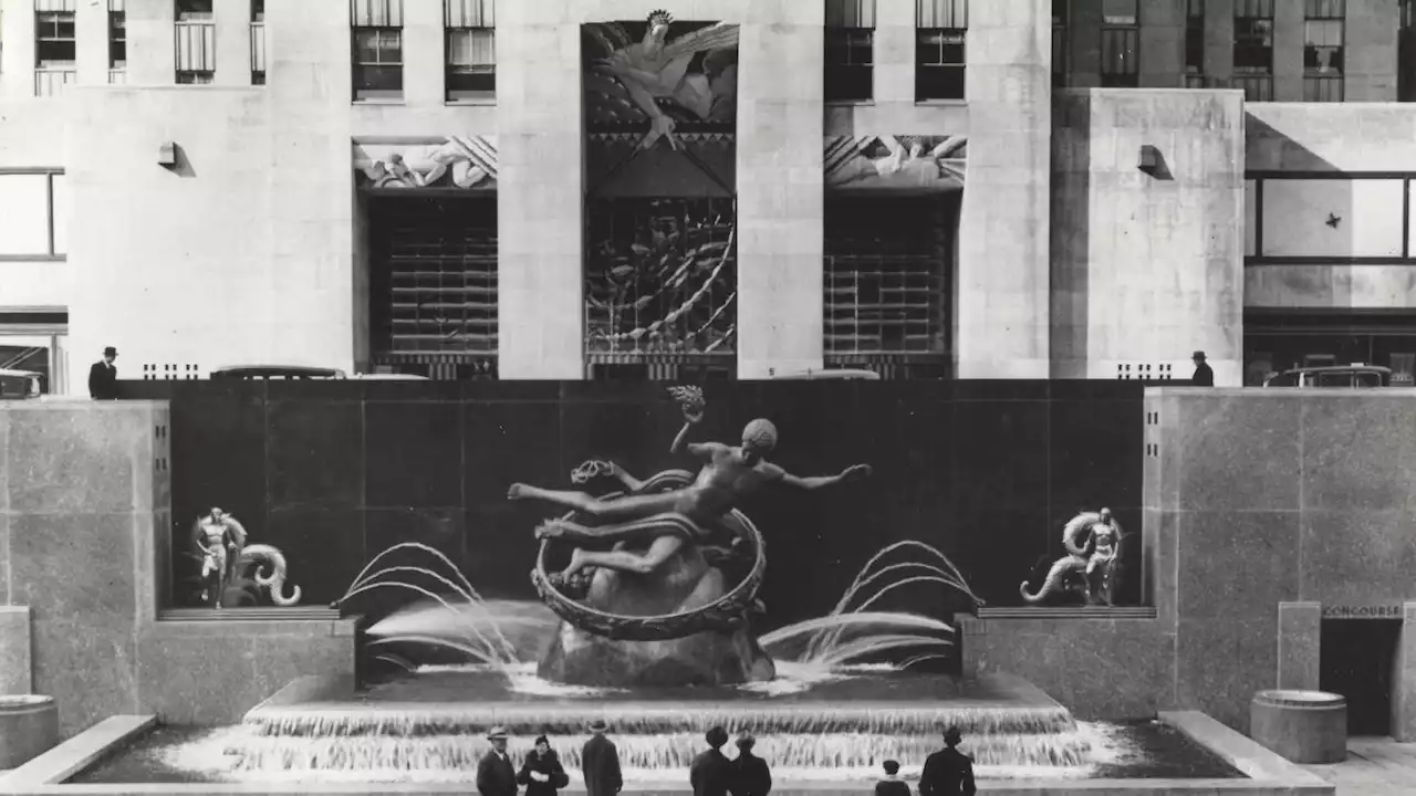 Rockefeller Center unveils new look in time for its Christmas tree lighting