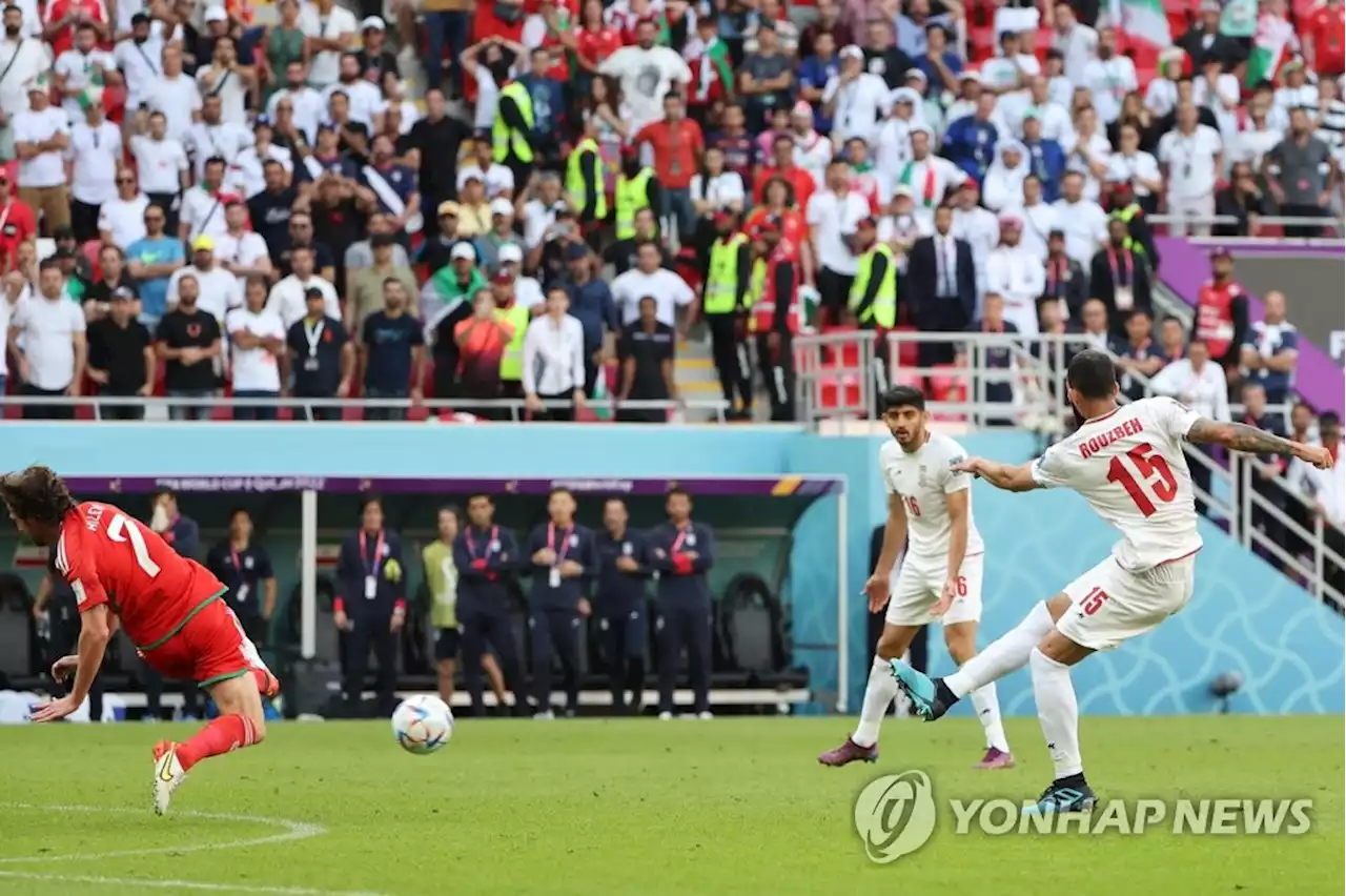 [월드컵] 이란, 아시아 3승째 선물…베일의 웨일스에 2-0 극장승 | 연합뉴스