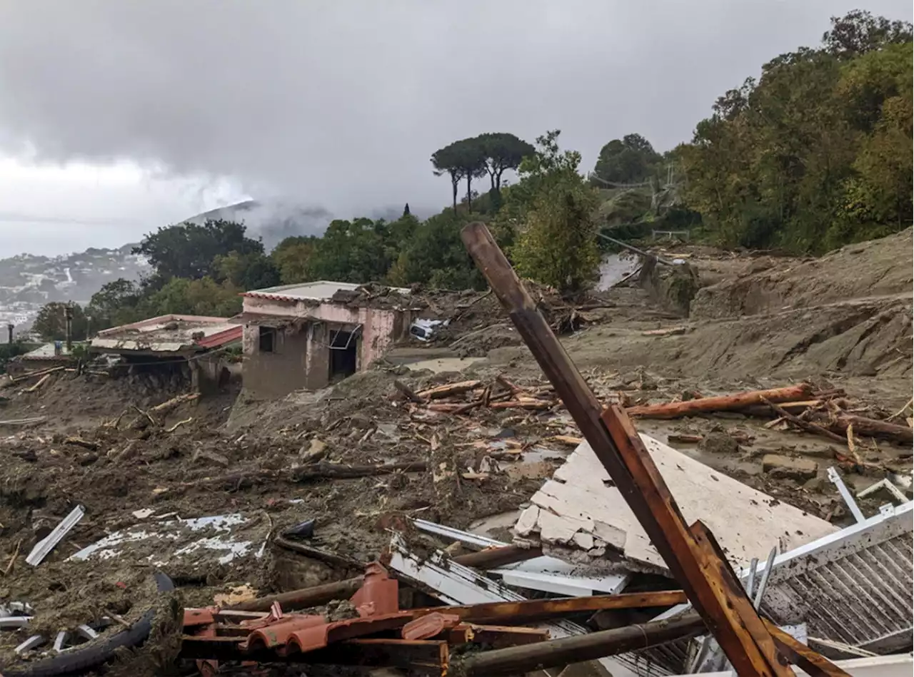 Unwetter in Italien – Erdrutsch auf der Insel Ischia fordert mindestens acht Tote