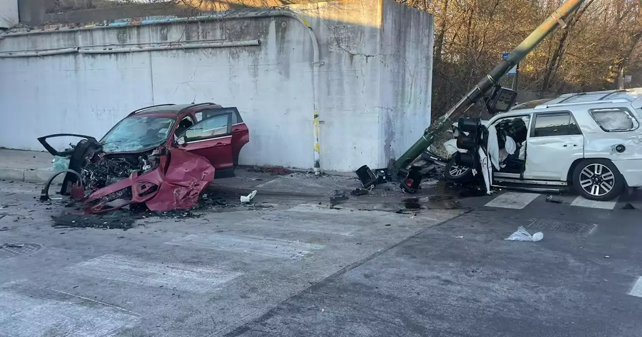 Four injured, one critically, in Far South Side crash