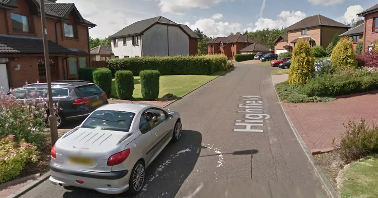 Manhunt for hooded car gang after Scots house robbed with plush motor pinched