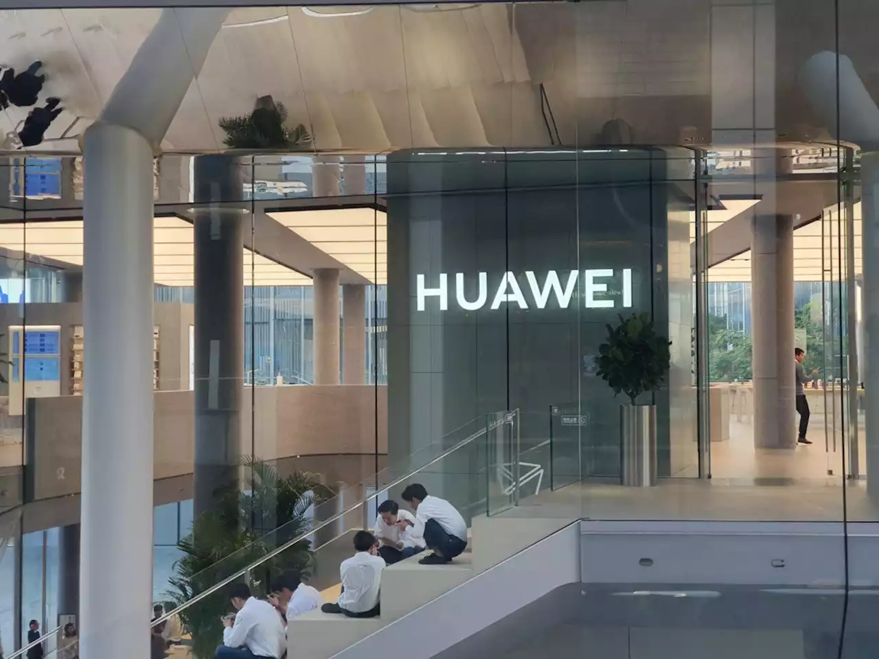 Aucun répit pour Huawei qui représente « un risque inacceptable » selon les États-Unis