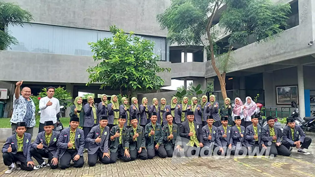 SMP Al Quran Safinda Banyuwangi Kunjungi Grha Pena