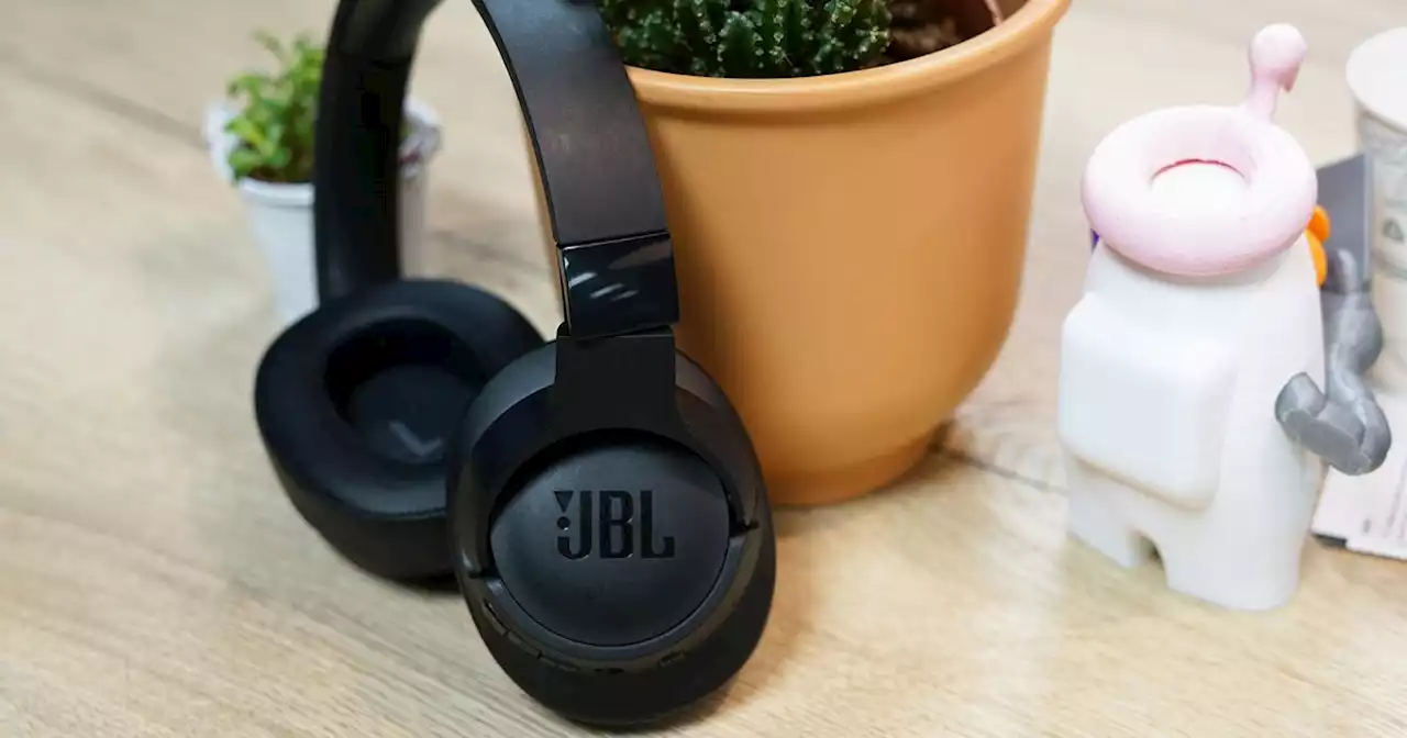 Test Casque JBL Tune 710BT : des performances correctes et une autonomie très confortable