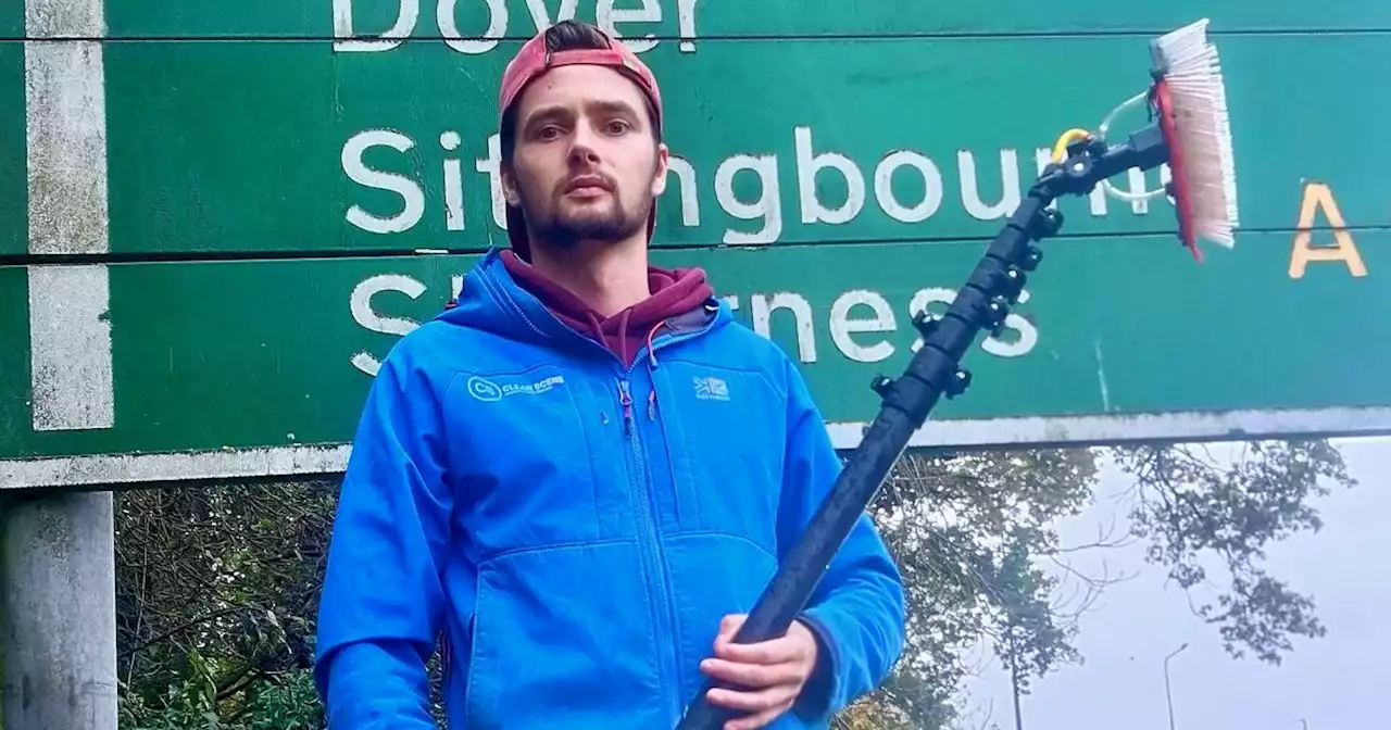 Meet the Notts window cleaner who cleans road signs for free in his spare time