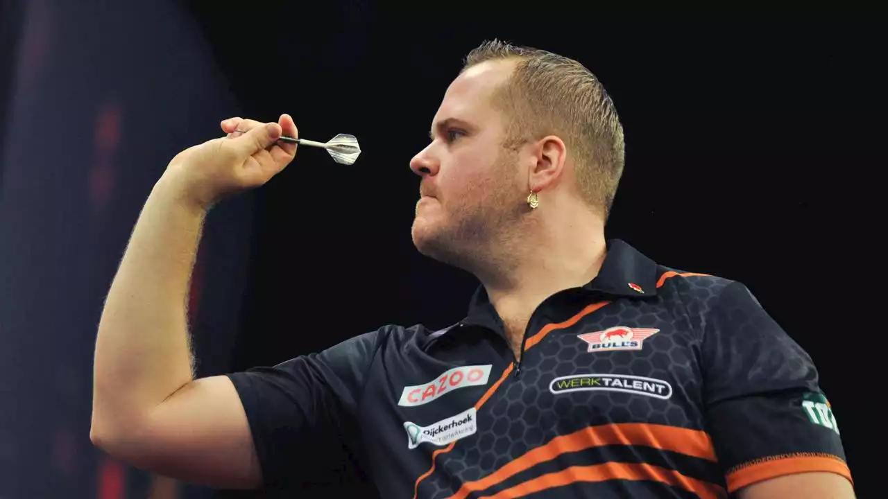 Van Duijvenbode overtuigend naar laatste zestien op Players Championship Finals