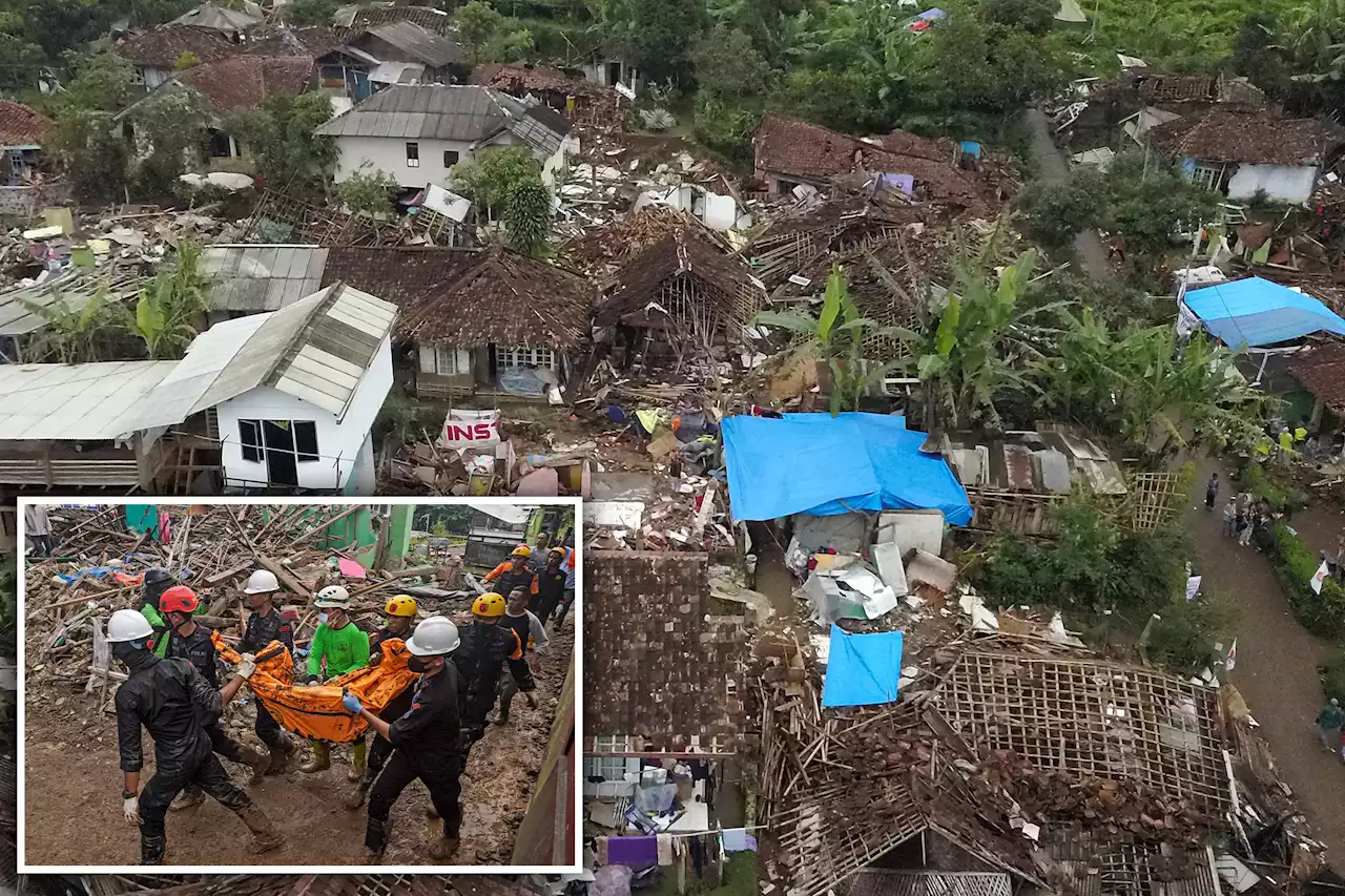 Death toll tops 300 in Indonesian earthquake as search for victims continue