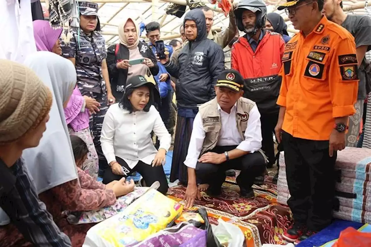 Cek Pemerataan Bantuan Gempa Cianjur, Menko PMK Minta Kemensos Lakukan Pendataan - Pikiran-Rakyat.com