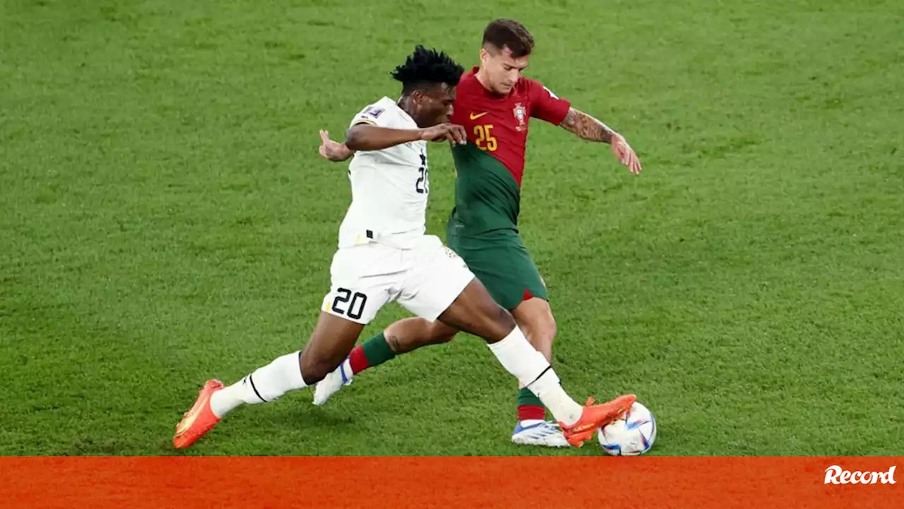 Otávio arrisca falhar jogo com Uruguai