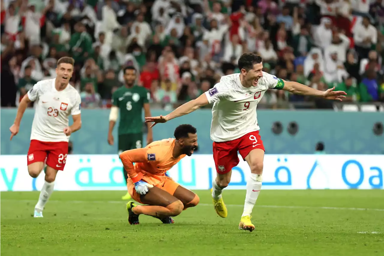 Lewandowski & Poland Humble Saudi Arabia | Soccer Laduma