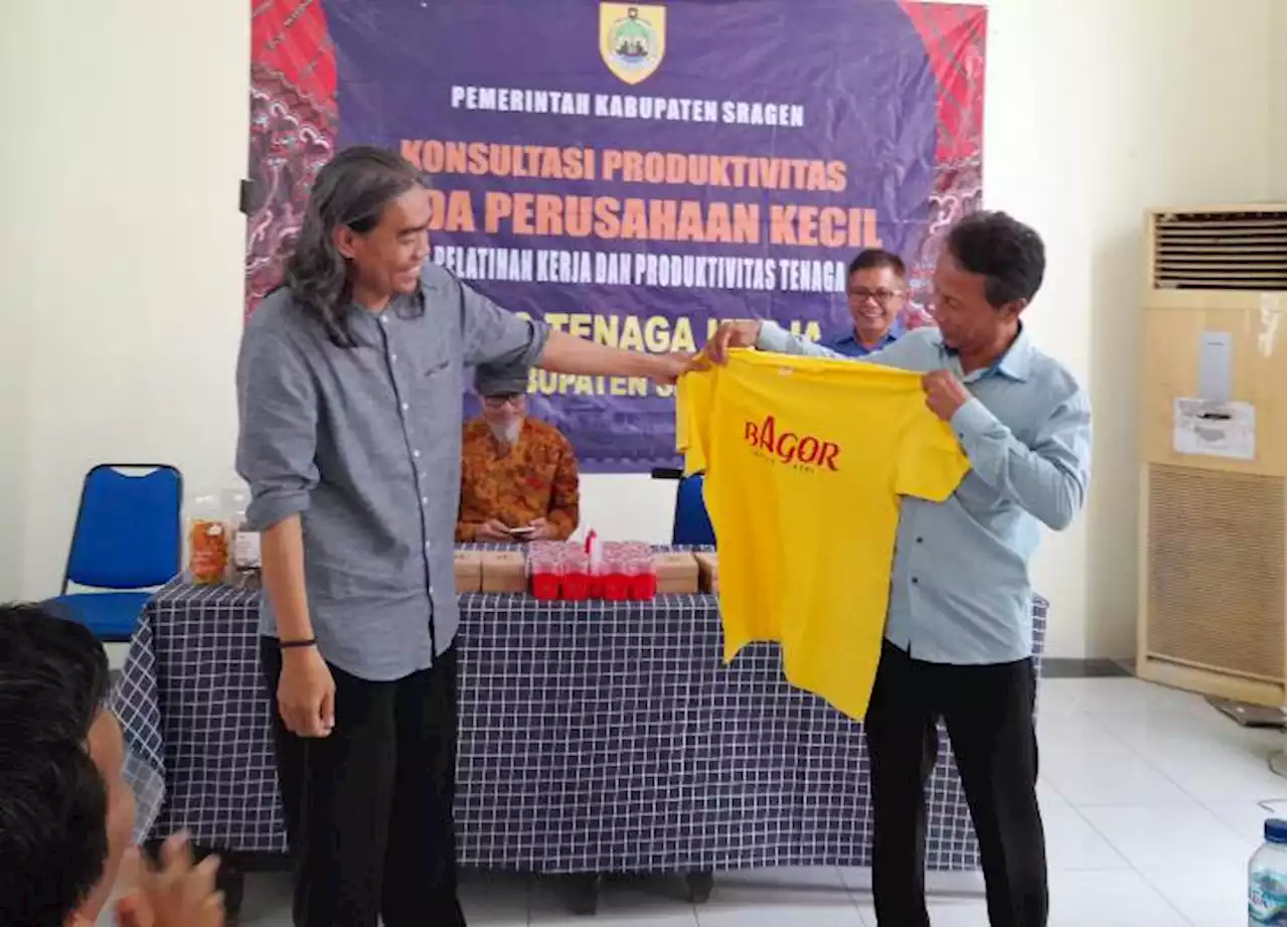 UMKM Pinggiran Gunung Kemukus Belajar Branding Produk Bersama ISI Solo