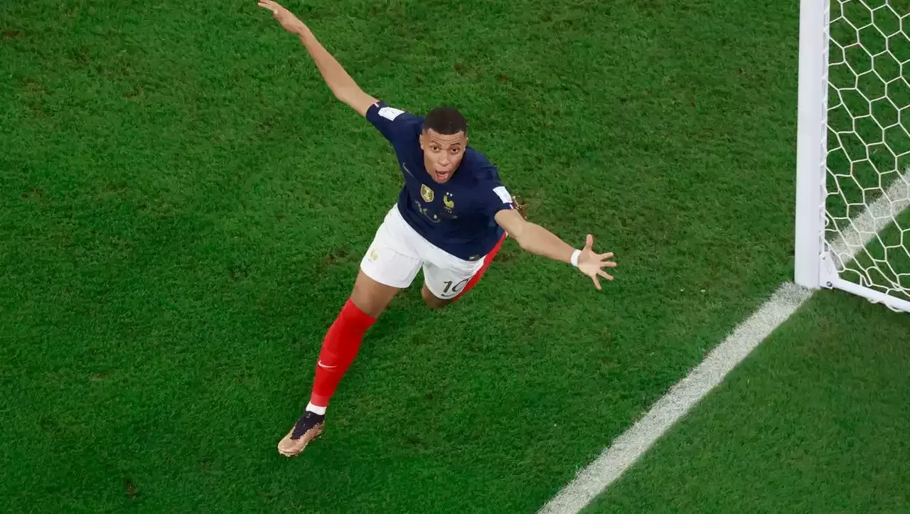 Wm 2022 Kylian Mbappé Schießt Frankreich Zum Sieg Gegen Dänemark Und Ins Achtelfinale