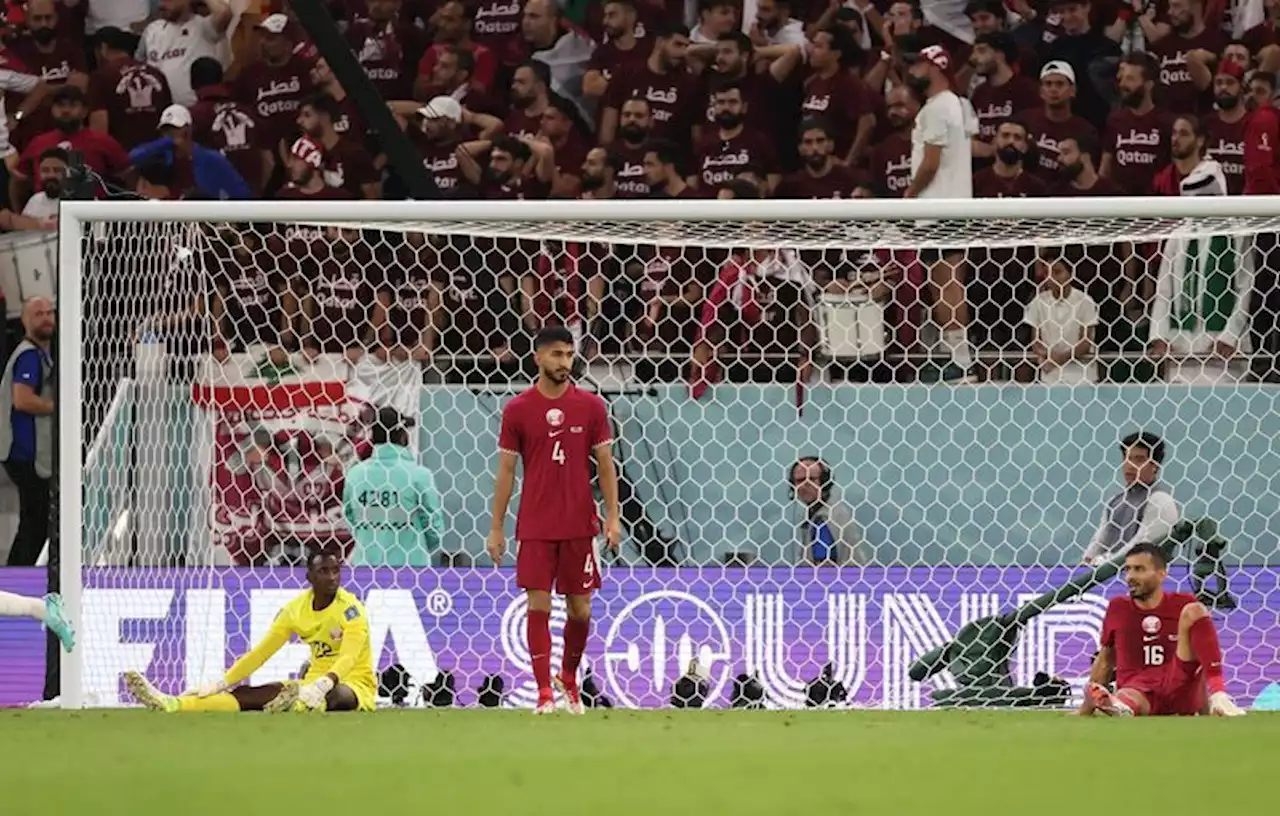 Analysis-Soccer-Qatar’s lack of attacking intent puts them on World Cup precipice