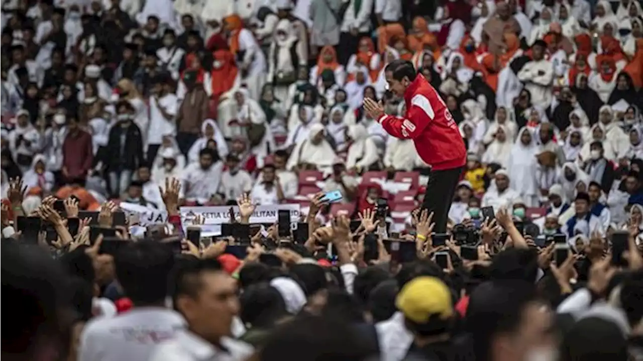 Jokowi Minta Relawan Pilih Capres Berambut Putih, Pengamat: Sinyal Kuat untuk Ganjar Pranowo