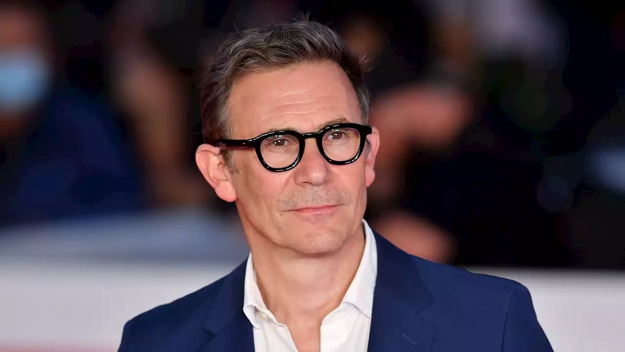 « En soutien à l'Ukraine » : Michel Hazanavicius réunit des objets de cinéma aux enchères