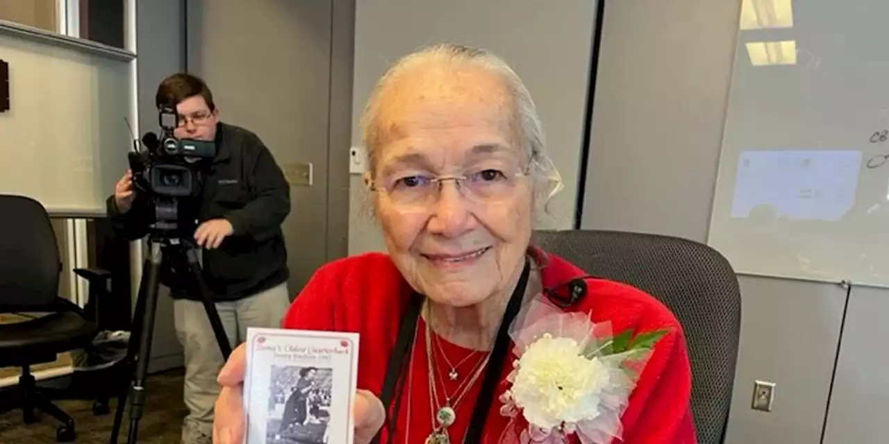 93-year-old woman is UA’s oldest living former quarterback