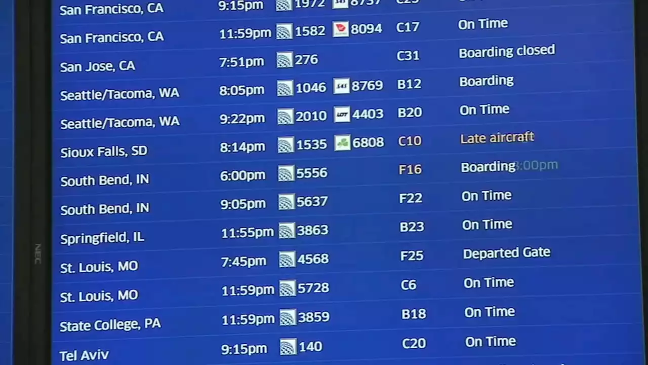 Delays, cancellations at minimum for early bird travelers at O'Hare, Midway airports