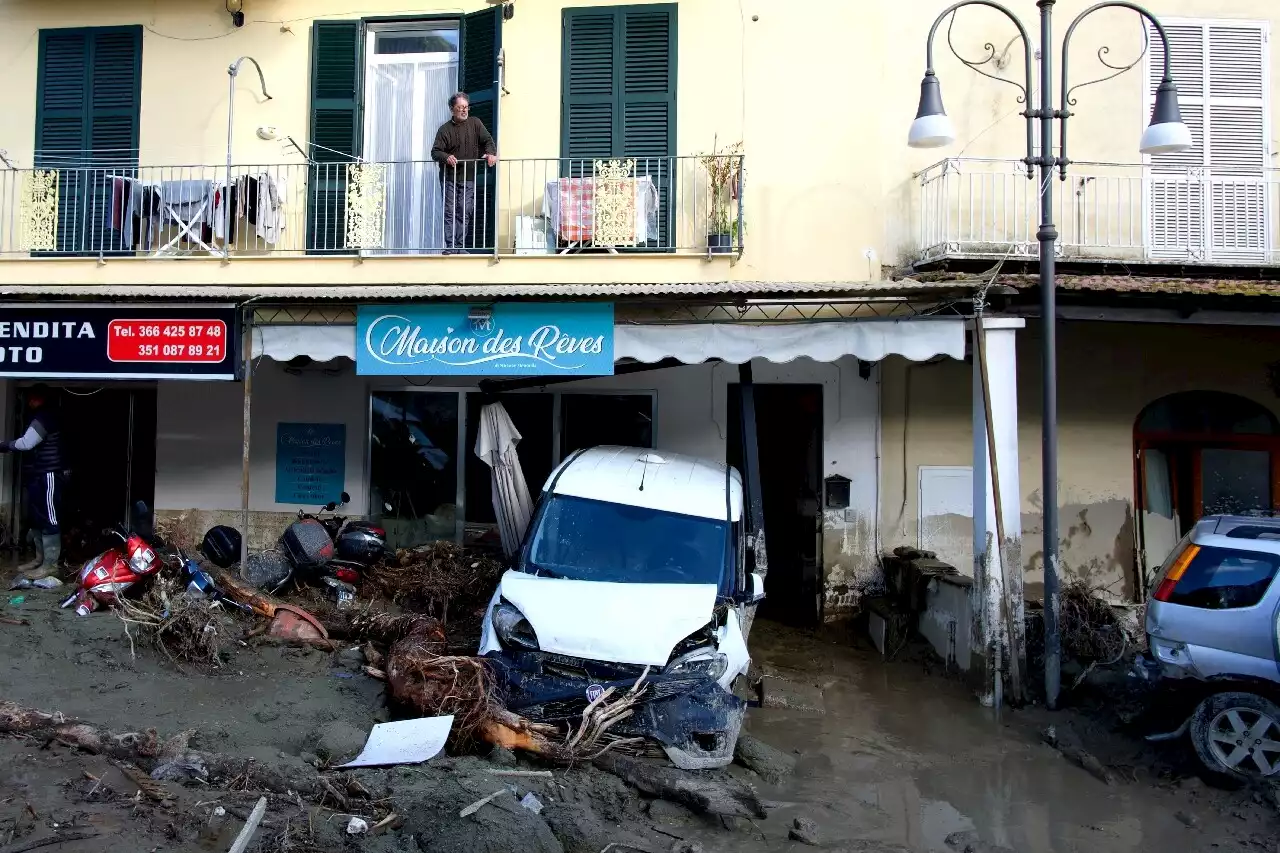 Italie : l'état d'urgence est déclaré à Ischia après un glissement de terrain