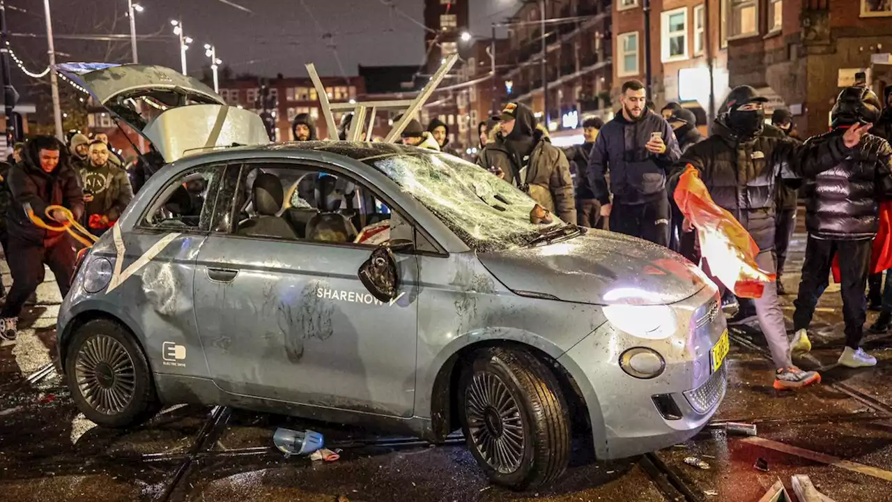 ME grijpt in om rellen op Mercatorplein na overwinningsfeest Marokko te beëindigen