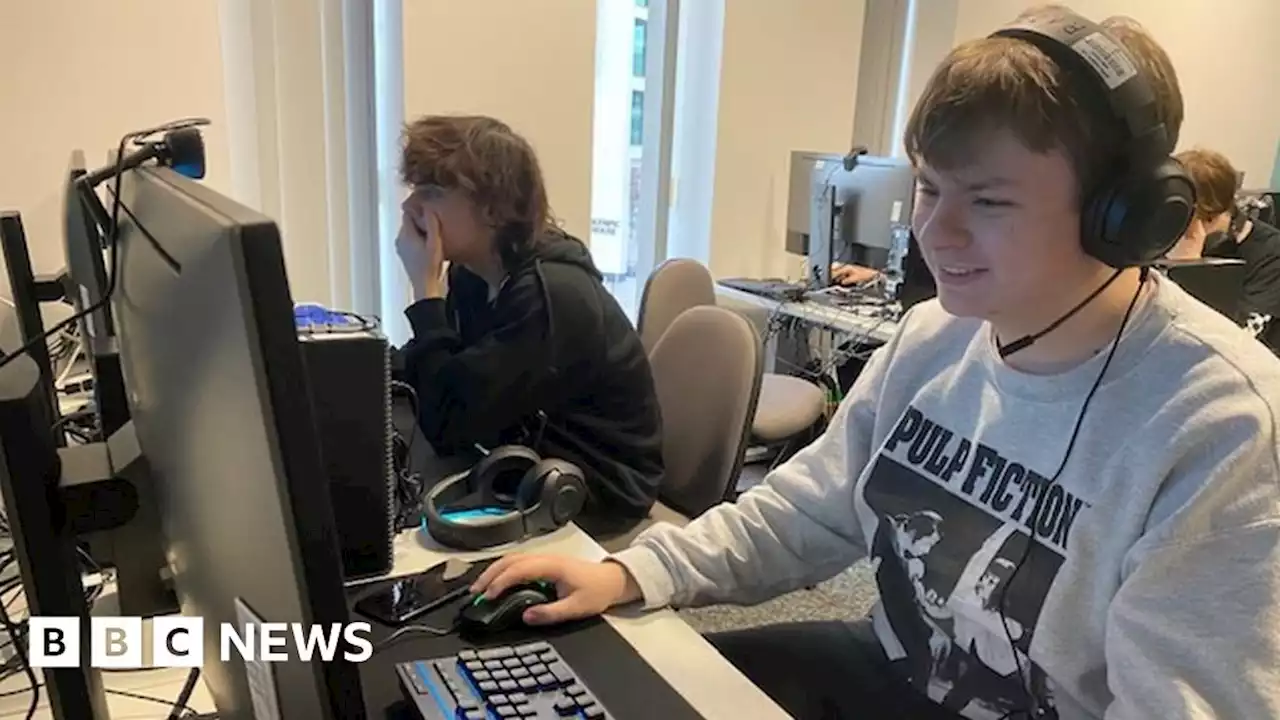 Esports: Belfast Metropolitan College to offer foundation degree