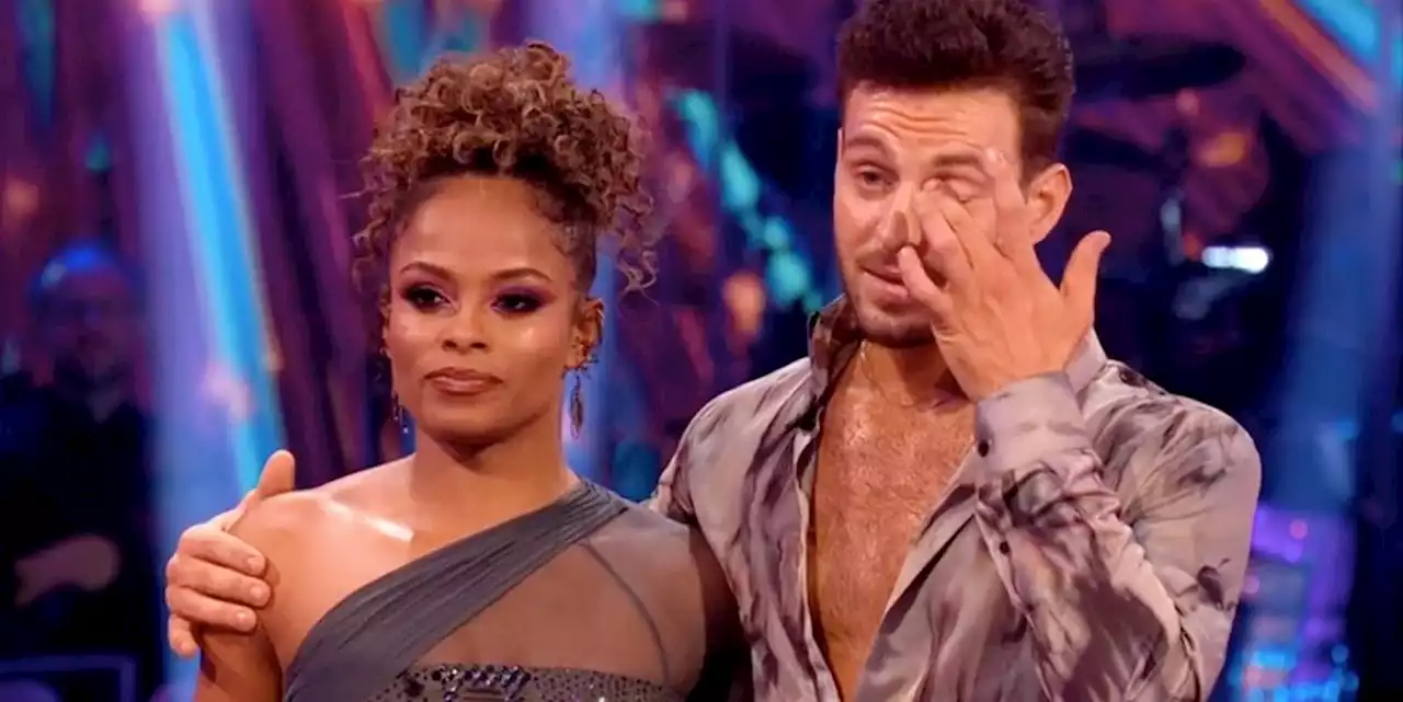 Strictly's Fleur East accidentally headbutts pro partner Vito Coppola