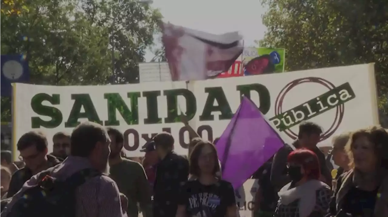 Miles protestan en Andalucía contra precariedad en la sanidad pública