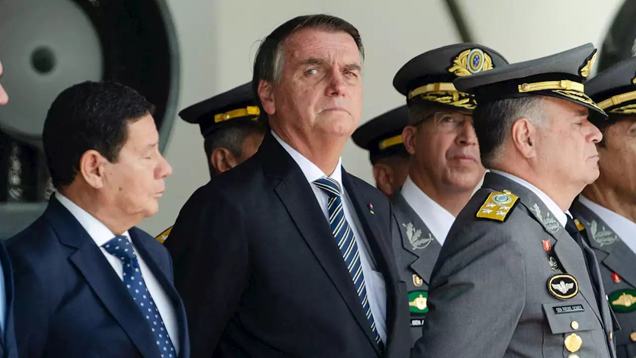 Première apparition publique de Bolsonaro depuis sa défaite contre Lula