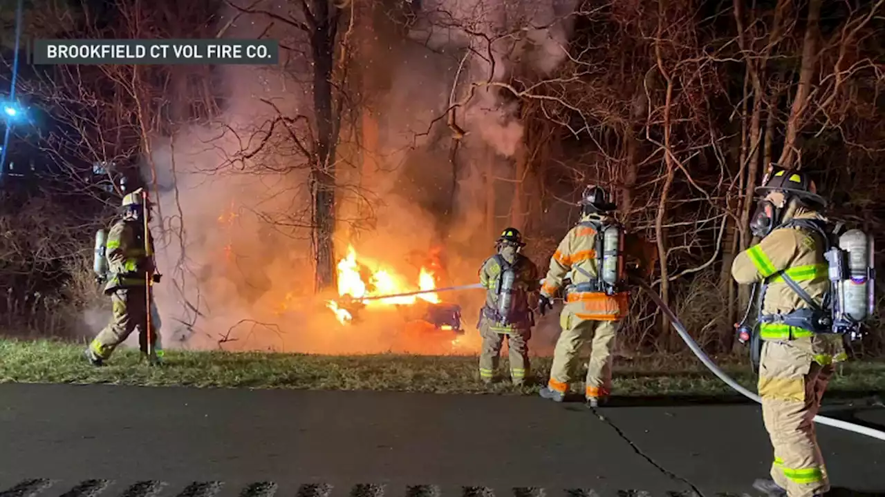 Off-Duty NY Firefighter Praised for Saving Woman From Burning Car Crash