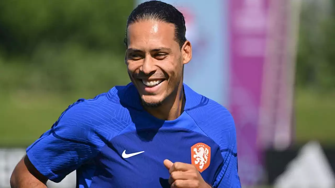 Van Dijk is 'ook maar een mens': 'Had niet op kritiek van Van Basten moeten reageren'