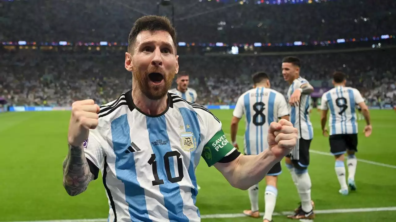 Messi leidt Argentinië naar winst op Mexico en houdt WK-droom levend