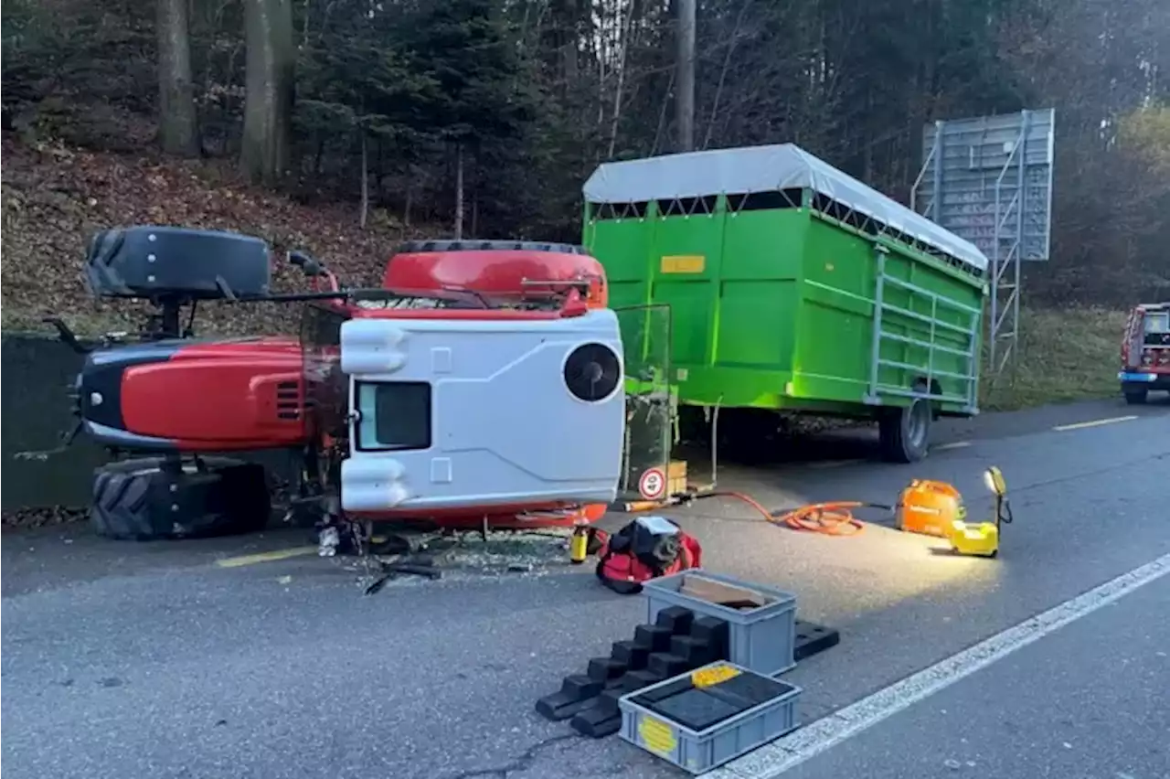 Bern BE: Traktor auf Seite gekippt – Lenker leicht verletzt