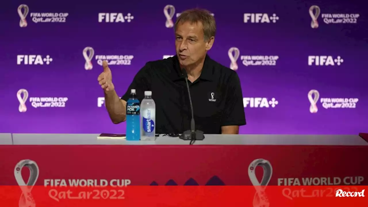 Klinsmann nega críticas ao Irão: «Carlos Queiroz é um treinador muito emocional»
