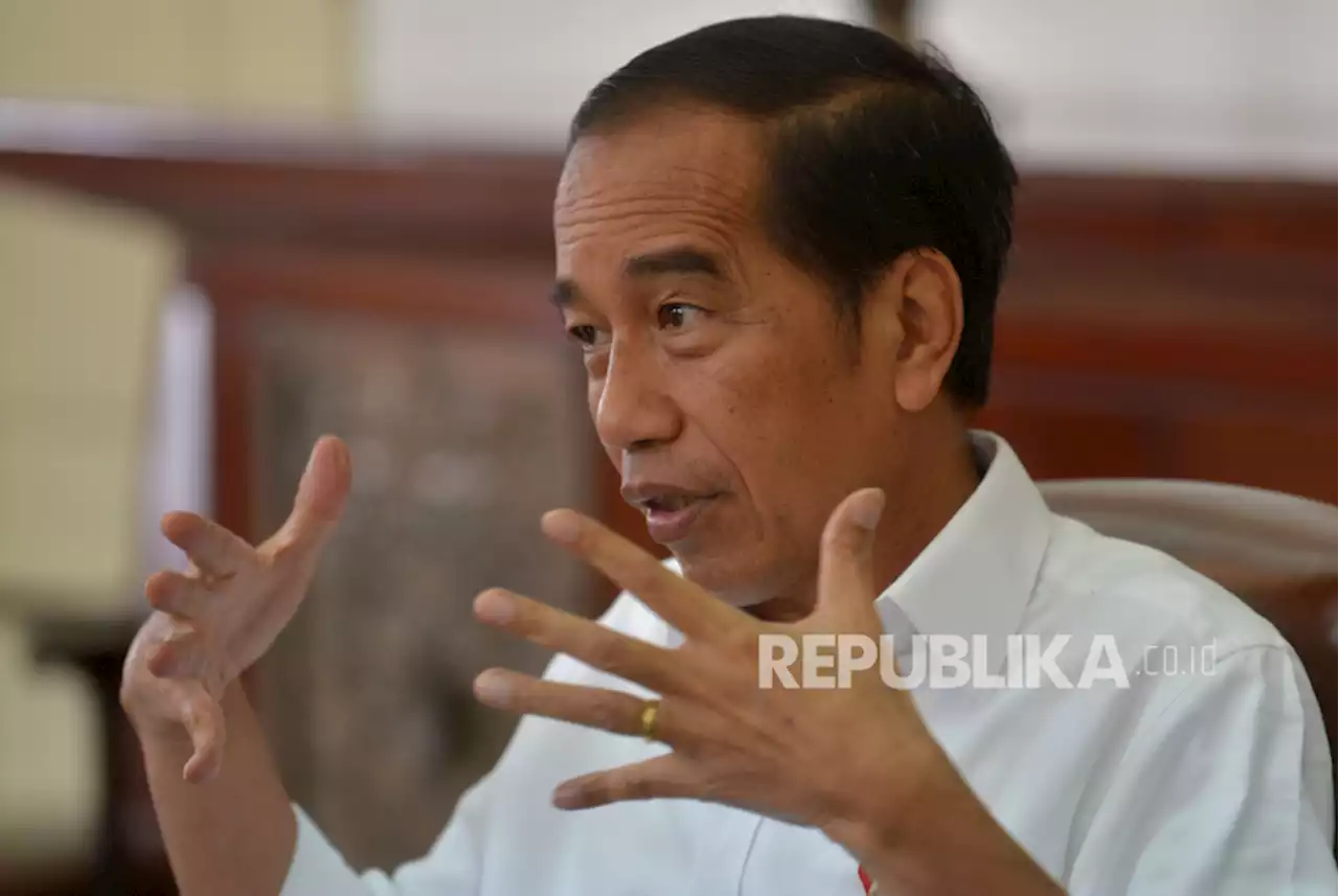 Jokowi Targetkan Jalan Tol Trans Jawa Hingga Banyuwangi Selesai 2023 |Republika Online