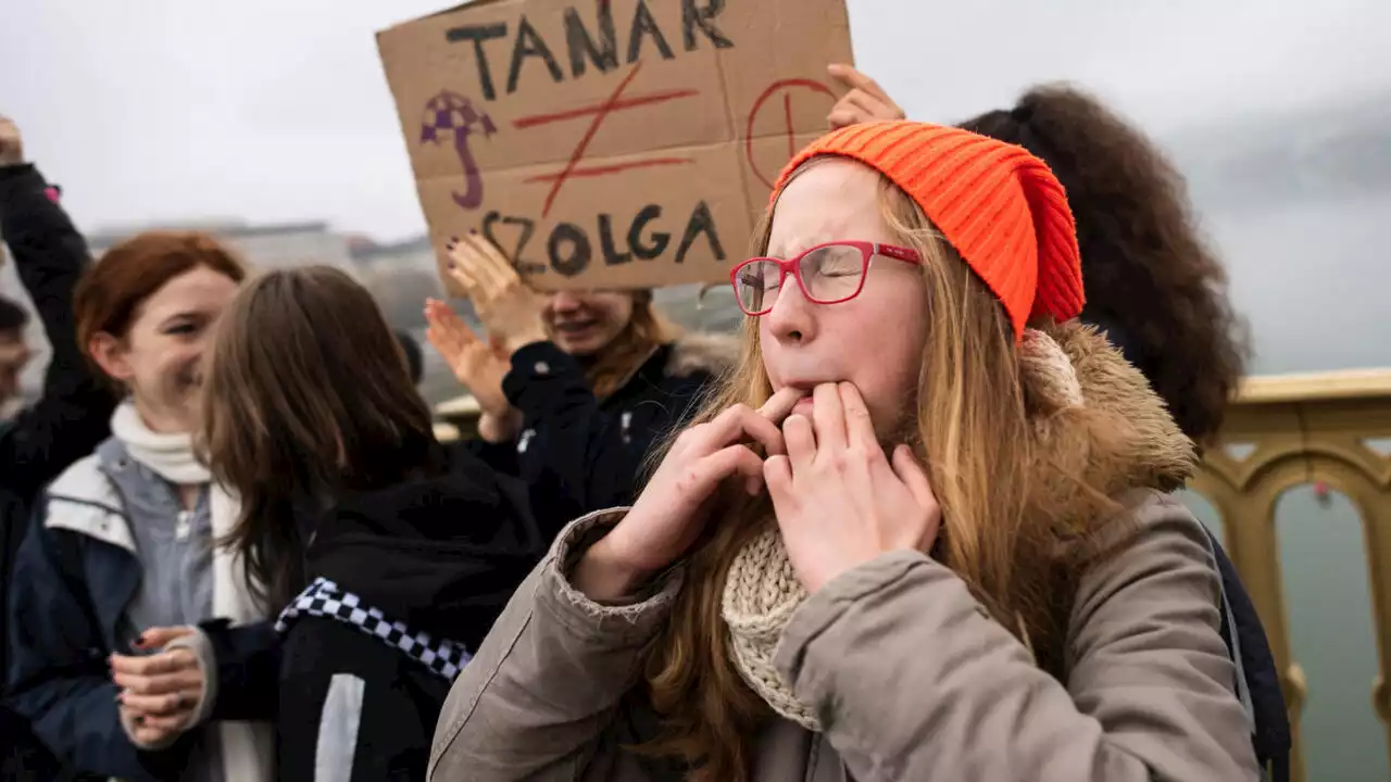 Hongrie: le ras-le-bol des enseignants et des étudiants contre le gouvernement Orban