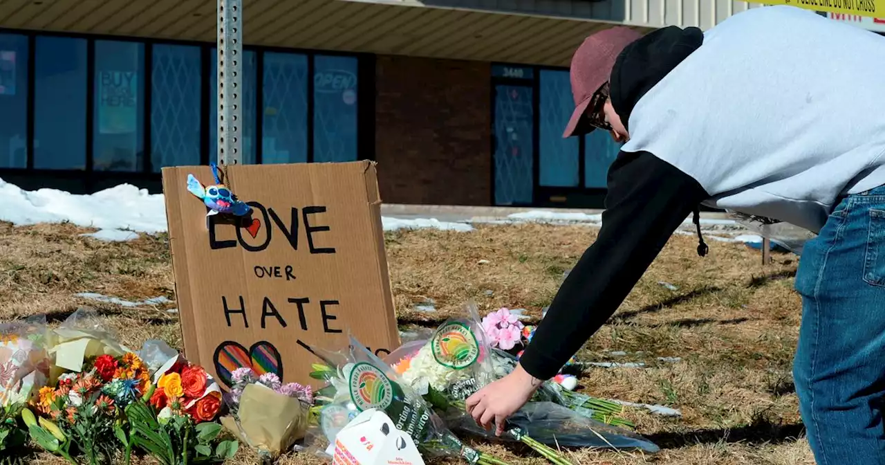 Johnny Townsend: Ye cannot serve both love and hate