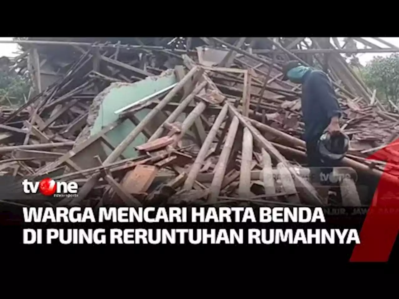 Masuki Hari Kelima, Warga Mulai Bersihkan Rumah Pasca Gempa - tvOne