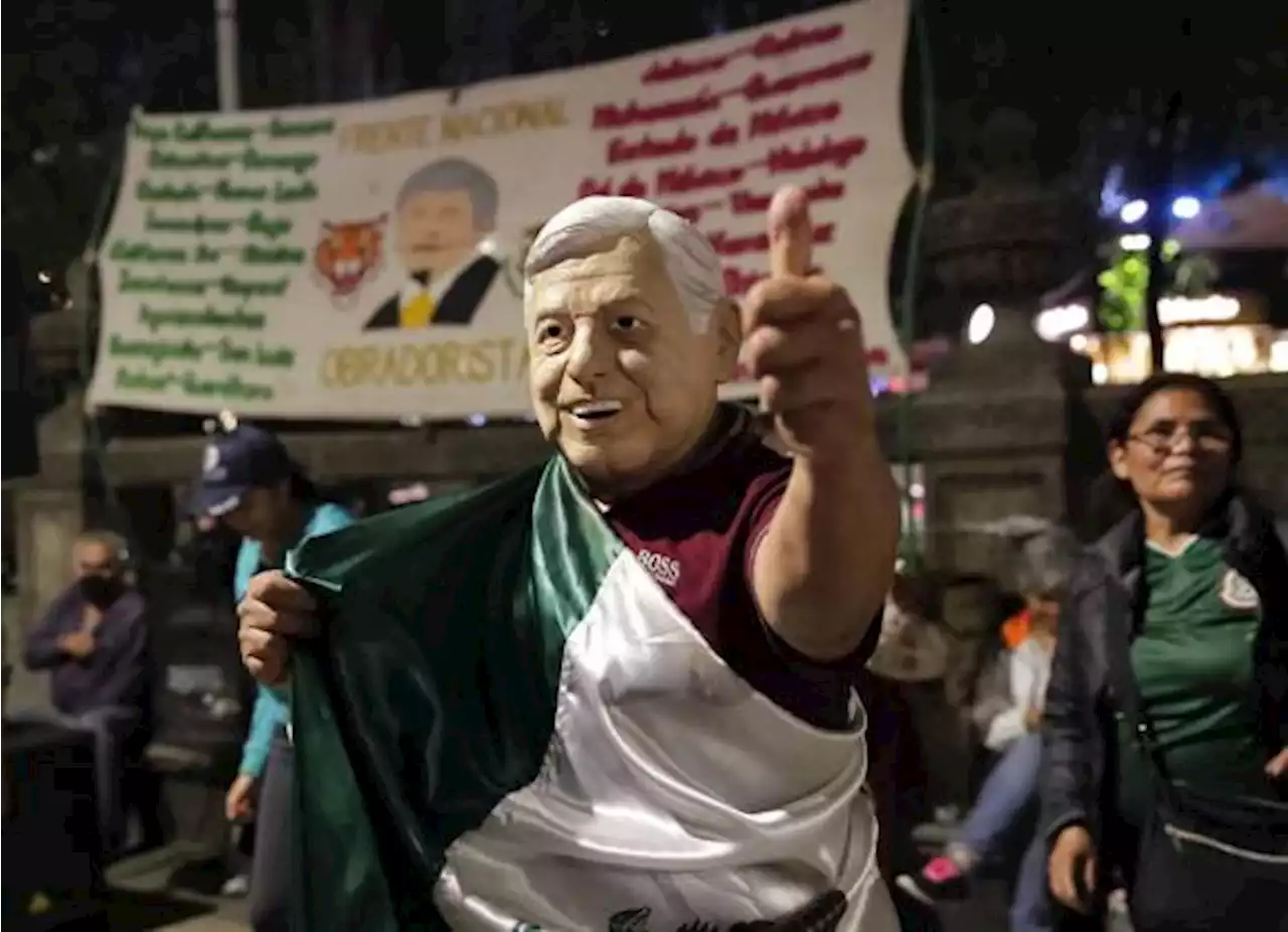 ‘Corcholatas’ de Morena, al frente de marcha de AMLO