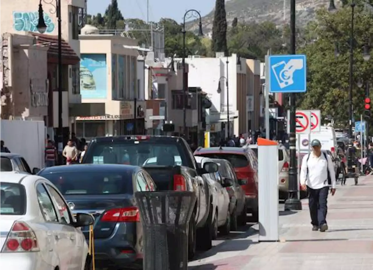 Pagarán trabajadores de Zona Centro de Saltillo casi 80 pesos diarios en parquímetros