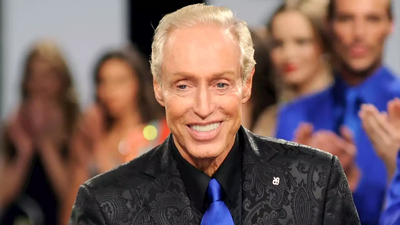 Addio a Renato Balestra, diventato stilista dell'Alta Moda per un bozzetto spedito per scherzo