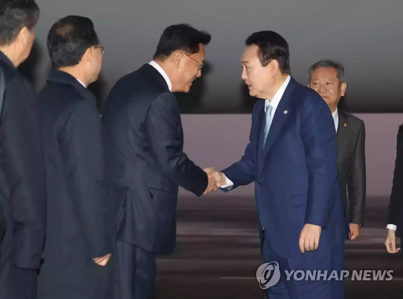 尹대통령, 與지도부에 '월드컵서 사우디 만나면 져줄 수도 없고'(종합) | 연합뉴스