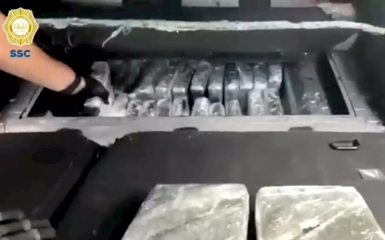 Hallan 50 kg de cocaína en auto en CDMX; equivale a 11 mdp