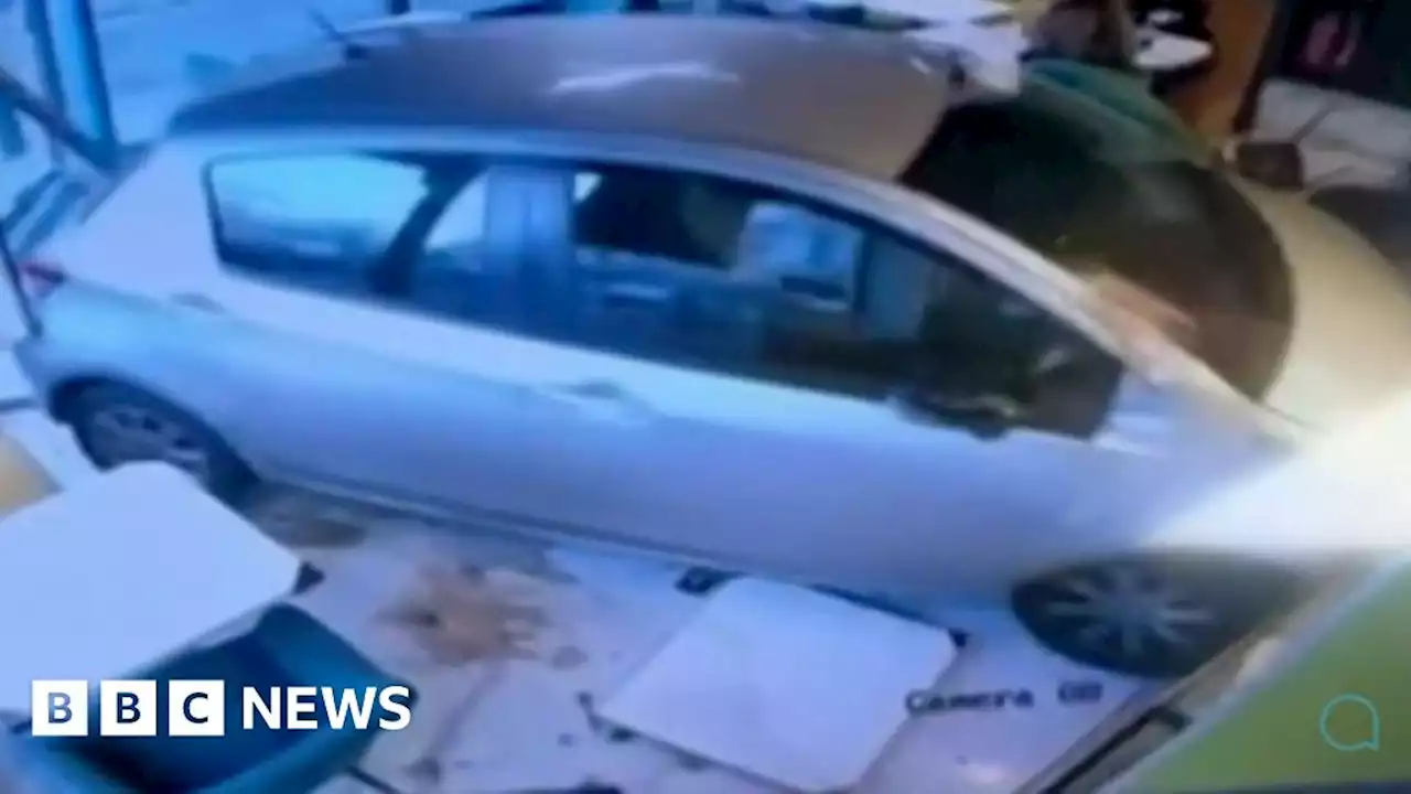 Car crashes through window of bakery cafe